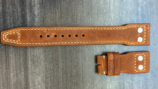 Brown leather IWC Pilot 36 watch strap.