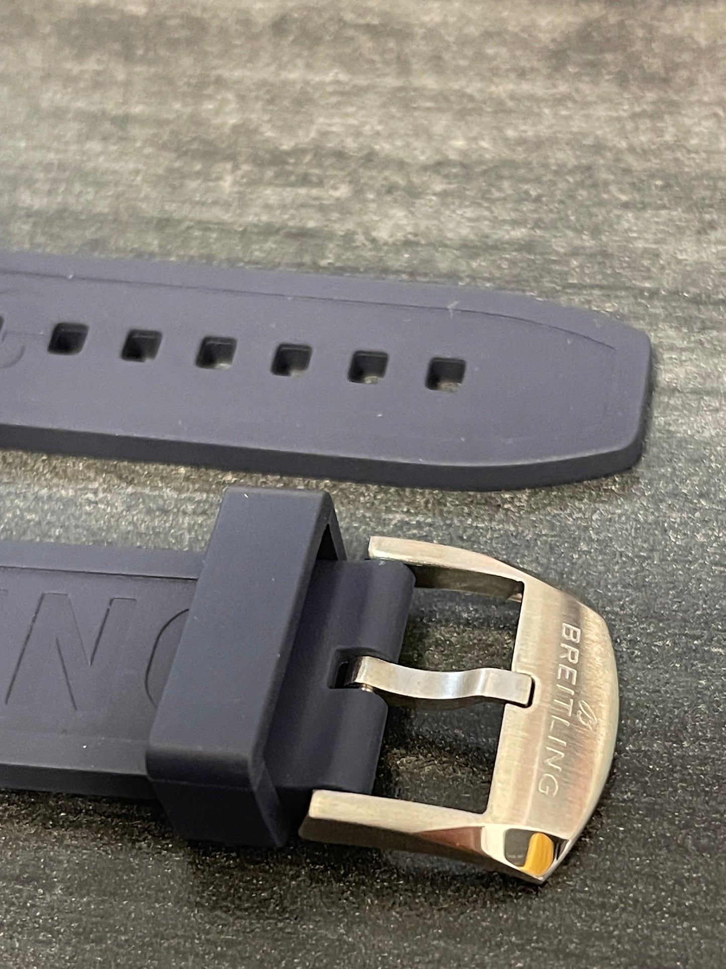 BREITLING OEM 20MM Diver Pro Navy Blue Rubber Strap w/ 18MM OEM Tang Buckle (20-18MM)