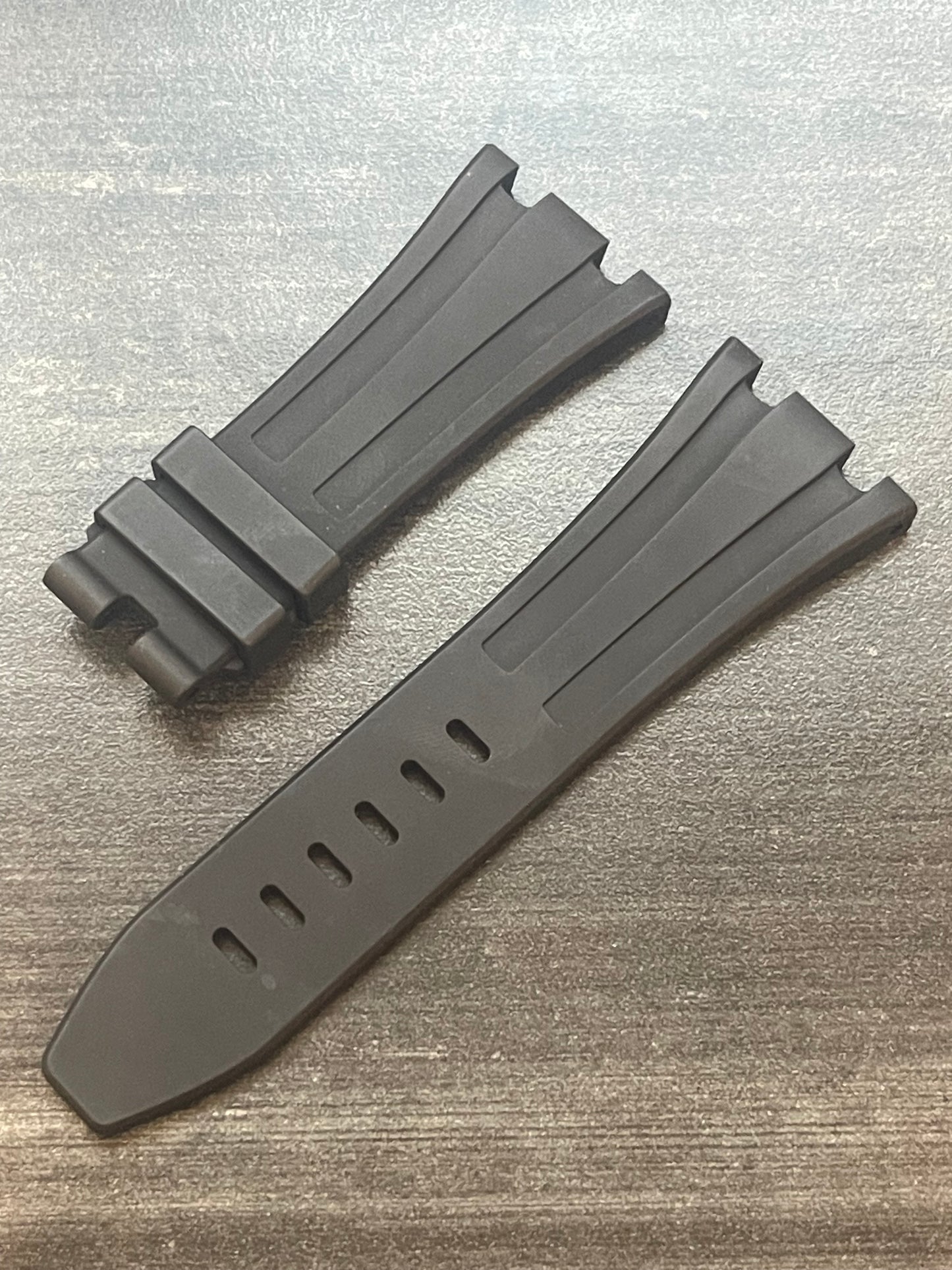Audemars Piguet Royal Oak Offshore / Diver 15703 OEM Black Rubber Tang Buckle Strap 28x20MM