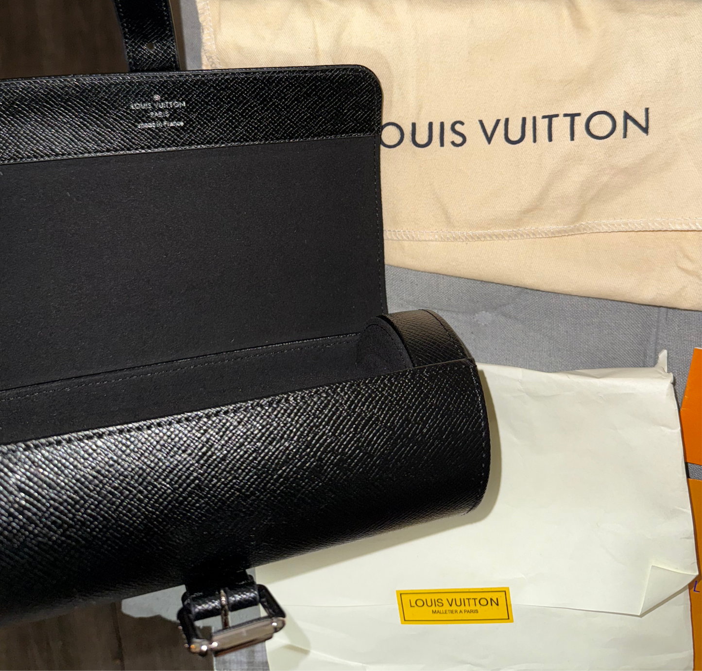 Louis Vuitton Ardoise Taiga Black 3 Watch Case Retails $1,220