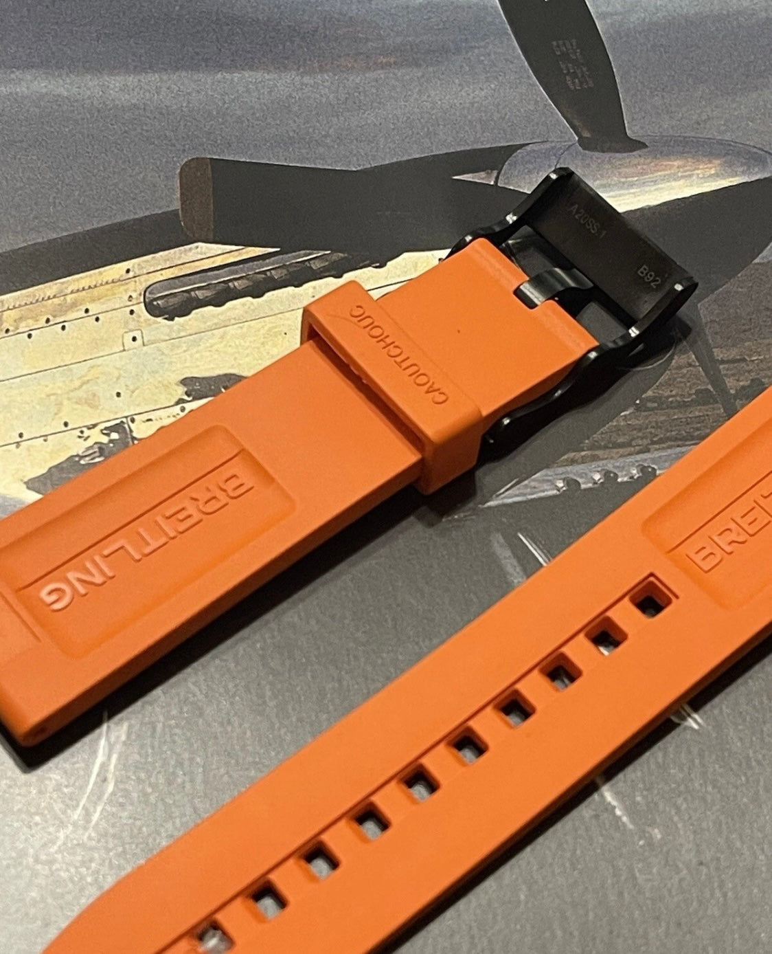 NEW 22MM OEM BREITLING ORANGE DIVER PRO RUBBER STRAP 22-20 W/ PVD BUCKLE