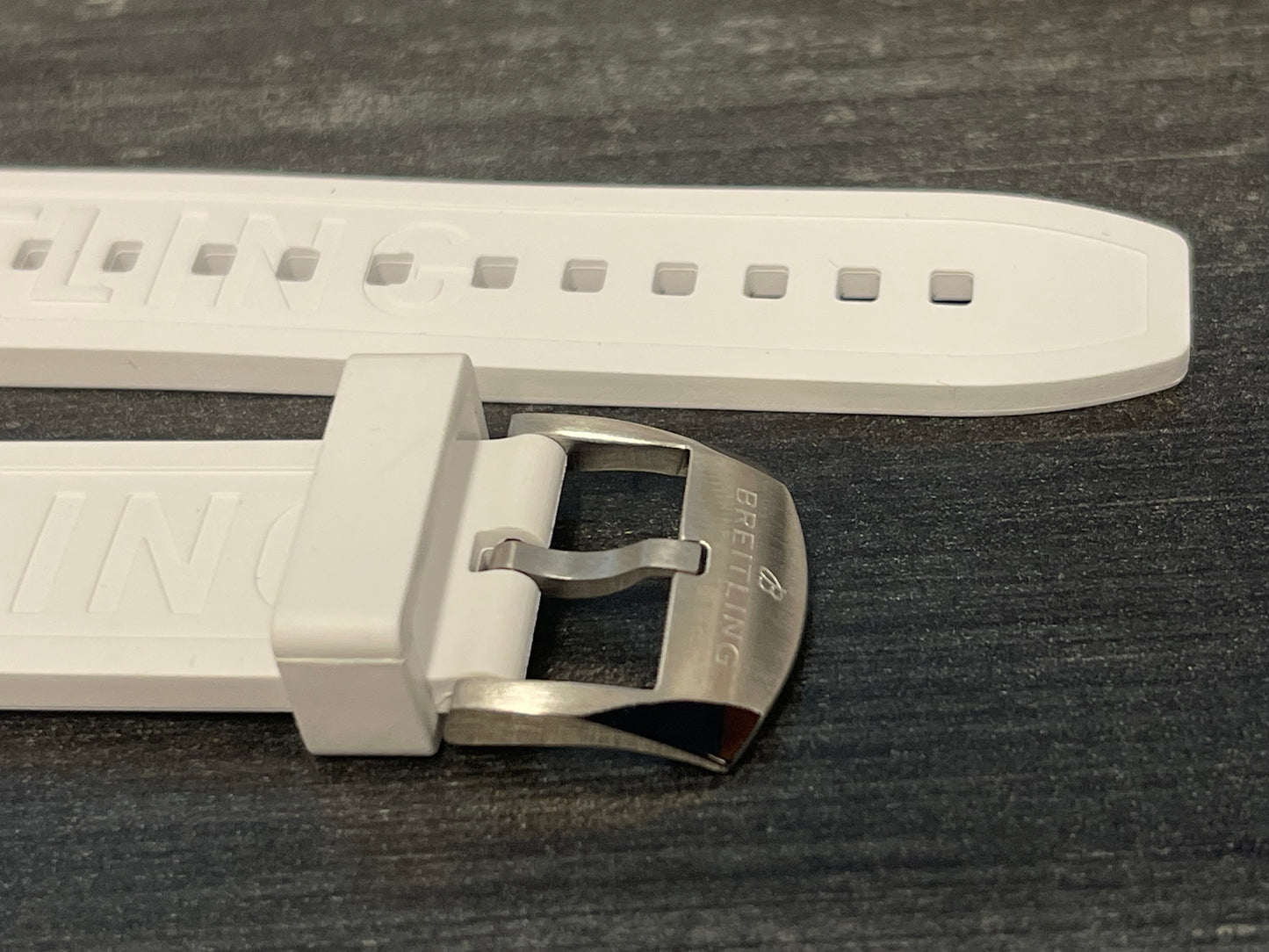 BREITLING OEM 20MM Diver Pro White Rubber Strap w/ 18MM OEM Tang Buckle (20-18MM)