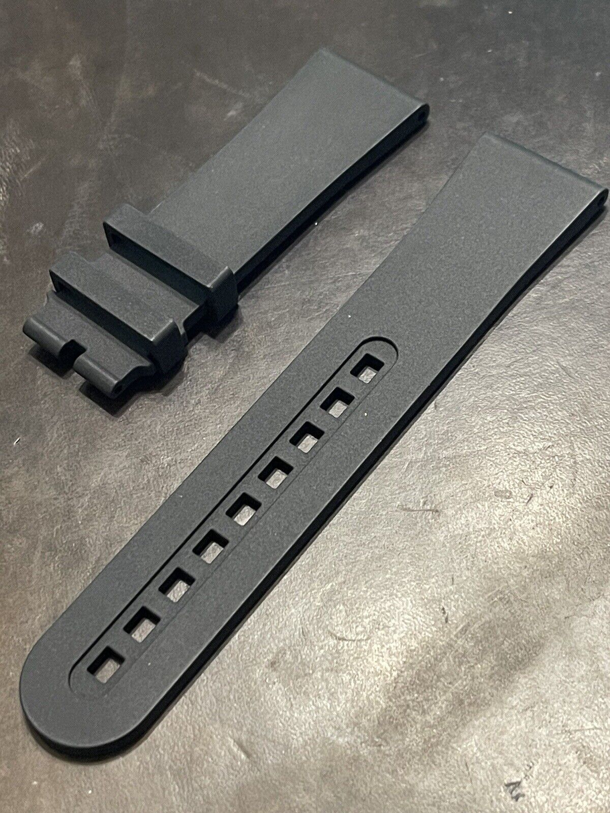 Blancpain rubber strap in black with a smooth finish and buckle clasp