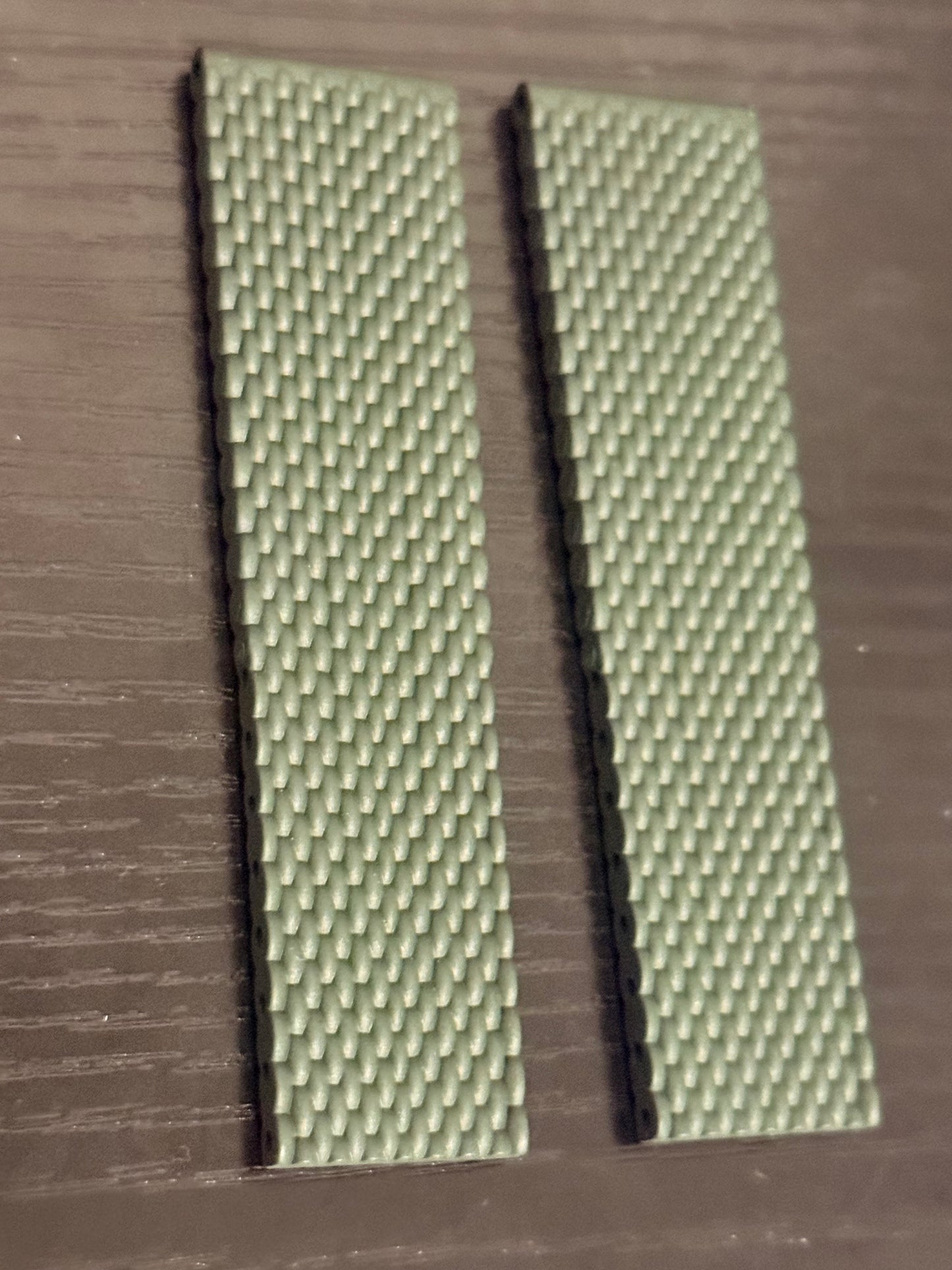 Breitling OEM Green Mesh Rubber Strap for Deployment Clasp 22-20 Sold Out at Boutiques