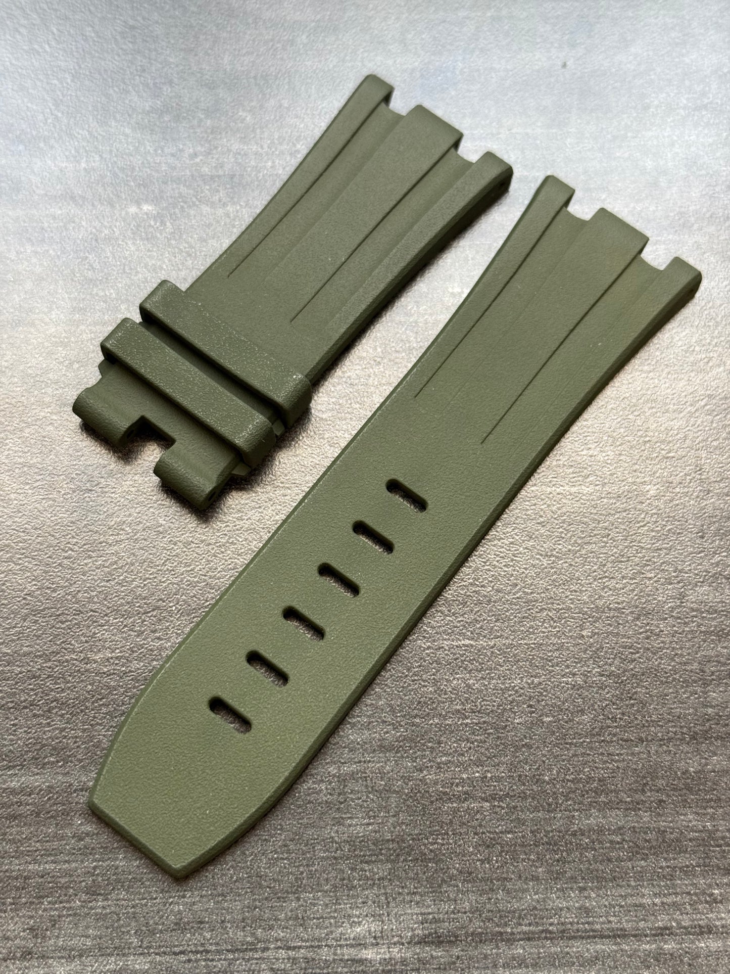 Audemars Piguet  Diver 15703 OEM Green Rubber Tang Strap 28x24MM