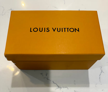 Louis Vuitton Monogram Eclipse Gray 3 Watch Case M43385 Retails $1,220