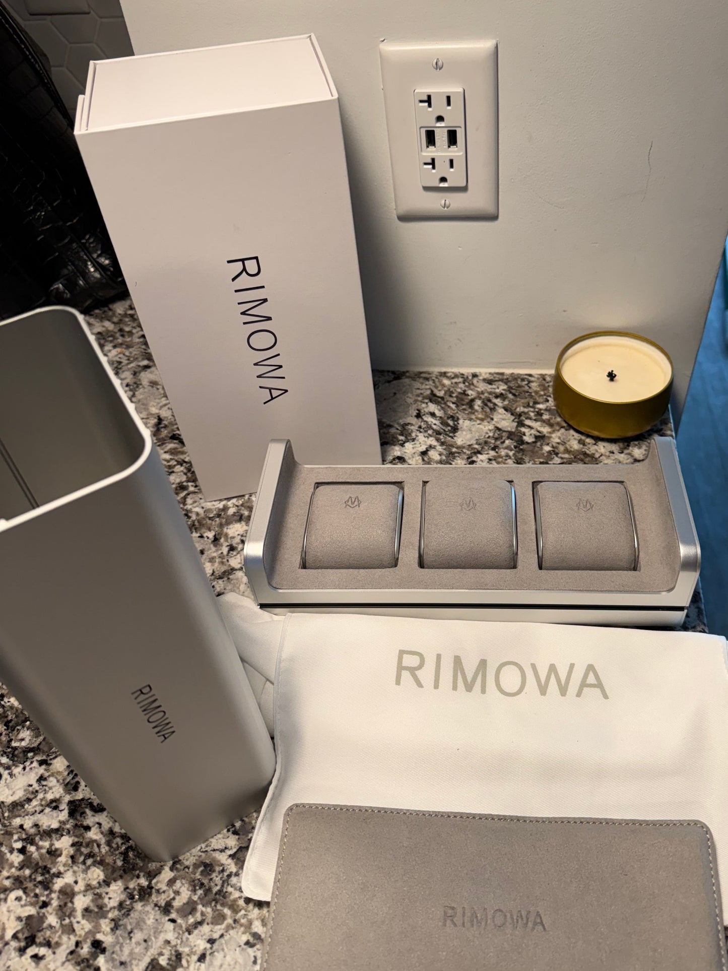 LNIB Rimowa  3 Watch Aluminium Case Retails $2,470