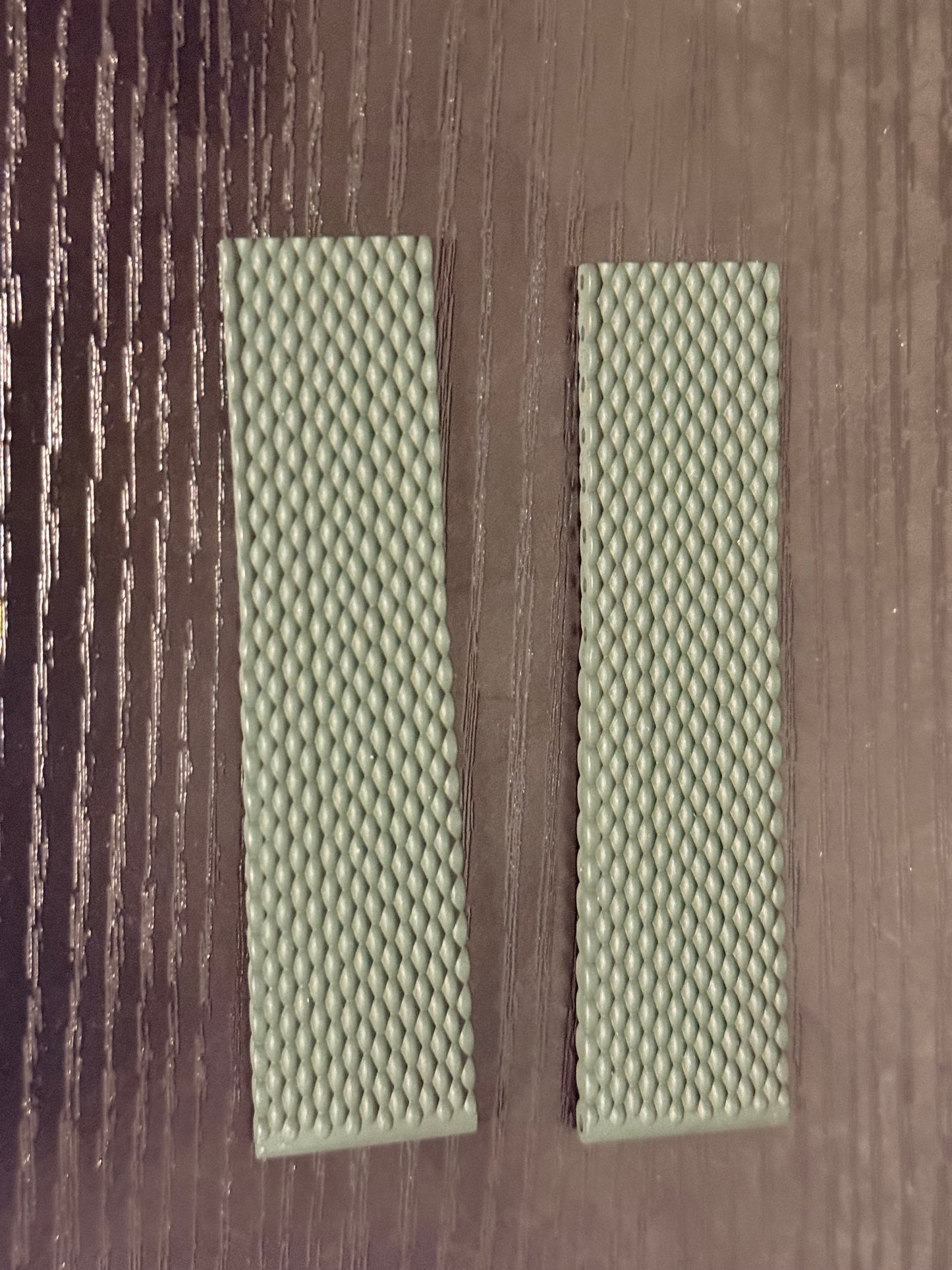 Breitling OEM Green Mesh Rubber Strap for Deployment Clasp 22-20 Sold Out at Boutiques