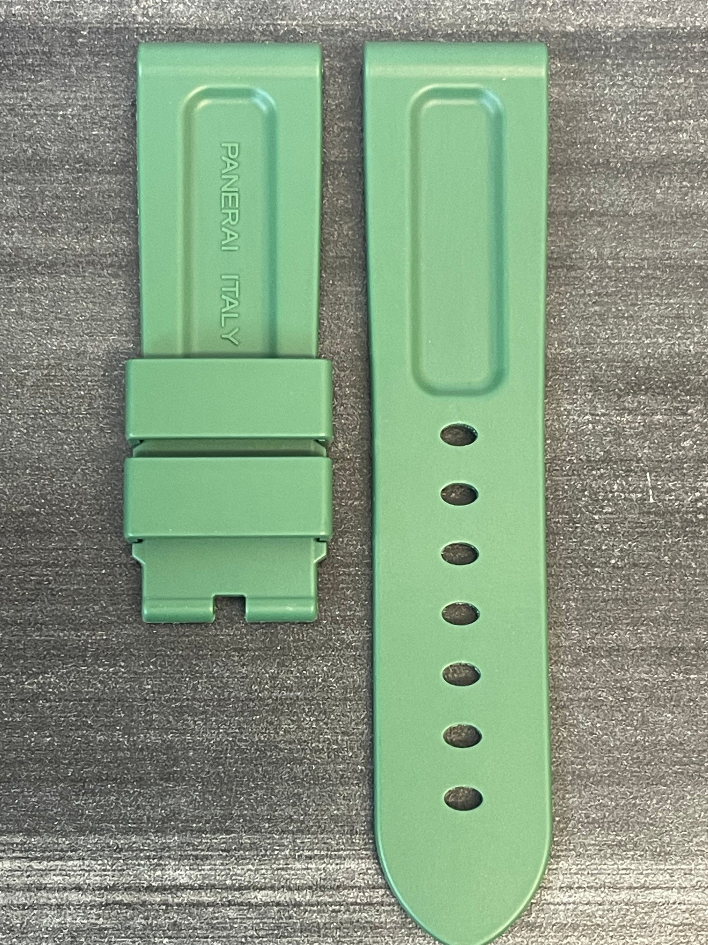 Panerai 24MM Green Rubber Caoutchouc Logo Tang Buckle Strap (24/22MM)