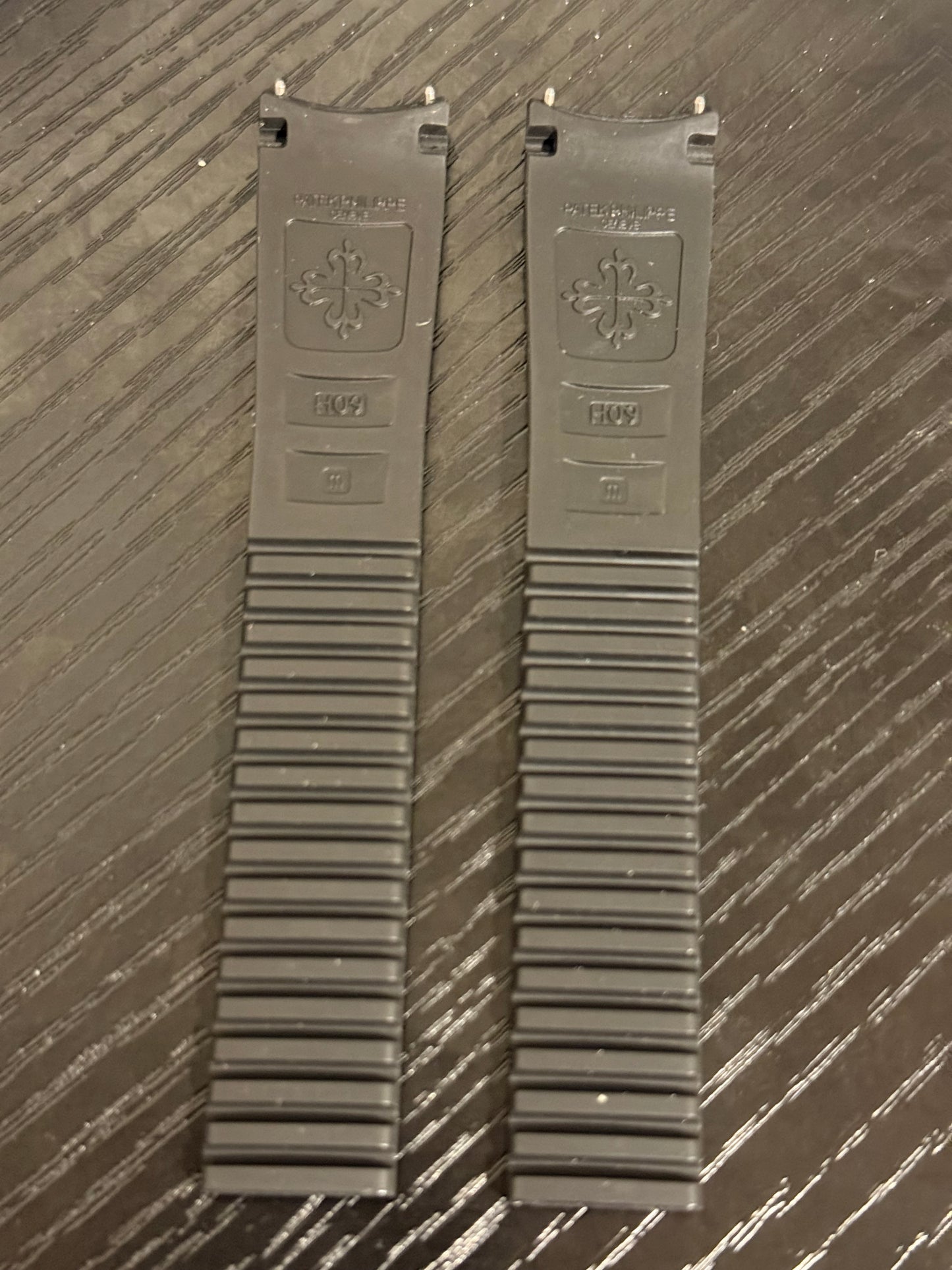 New Patek Philippe Aquanaut 19mm x 16mm Black Rubber Band Strap