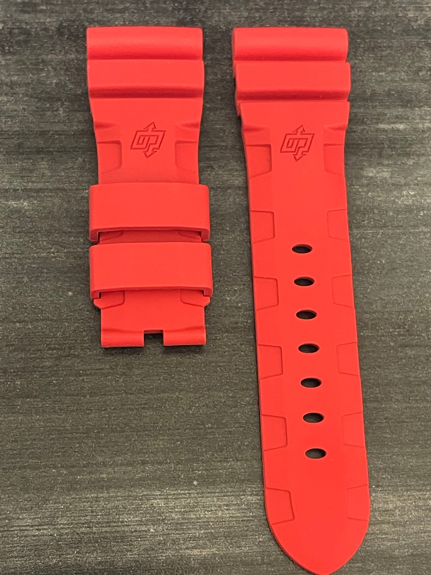 Panerai 24MM Red Rubber Accordion Tang Strap (24/22MM)