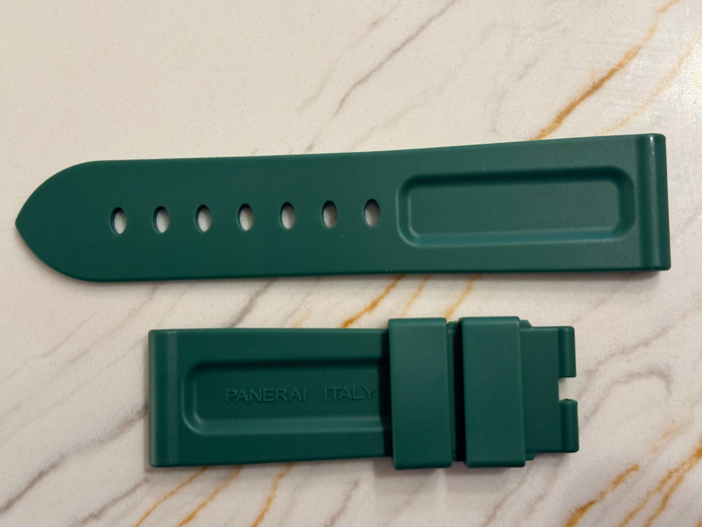 Panerai 24MM Green Rubber Caoutchouc Logo Tang Strap (24/22MM)