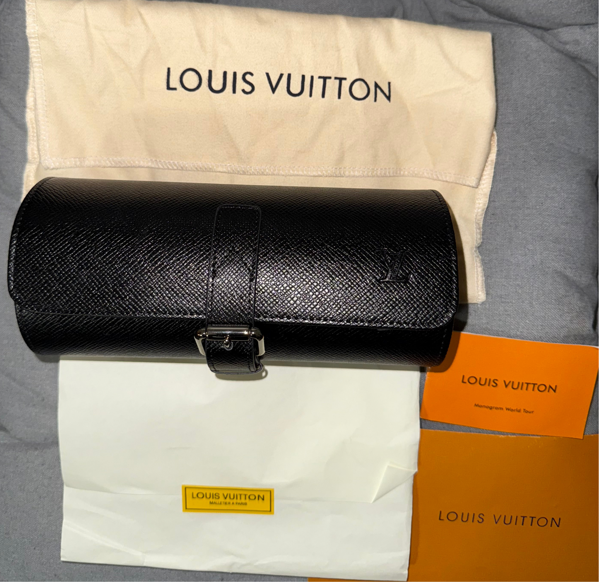 Louis Vuitton タイガ ブラック ケース Louis Vuitton Ardoise Taiga Black 3 Watch Case Retails $1,240
