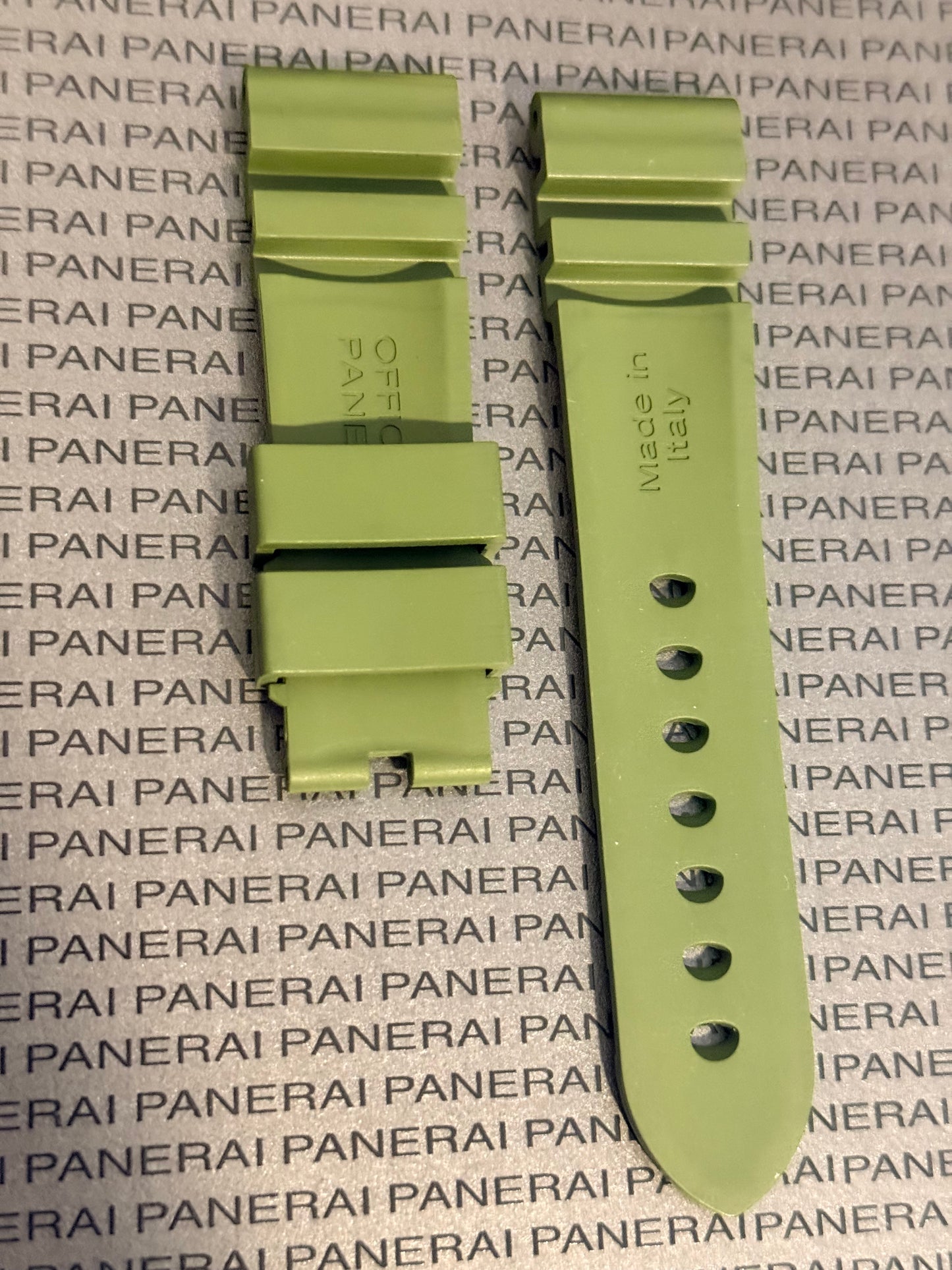 Panerai 22MM Green Rubber Accordion Tang Strap (22/20MM)